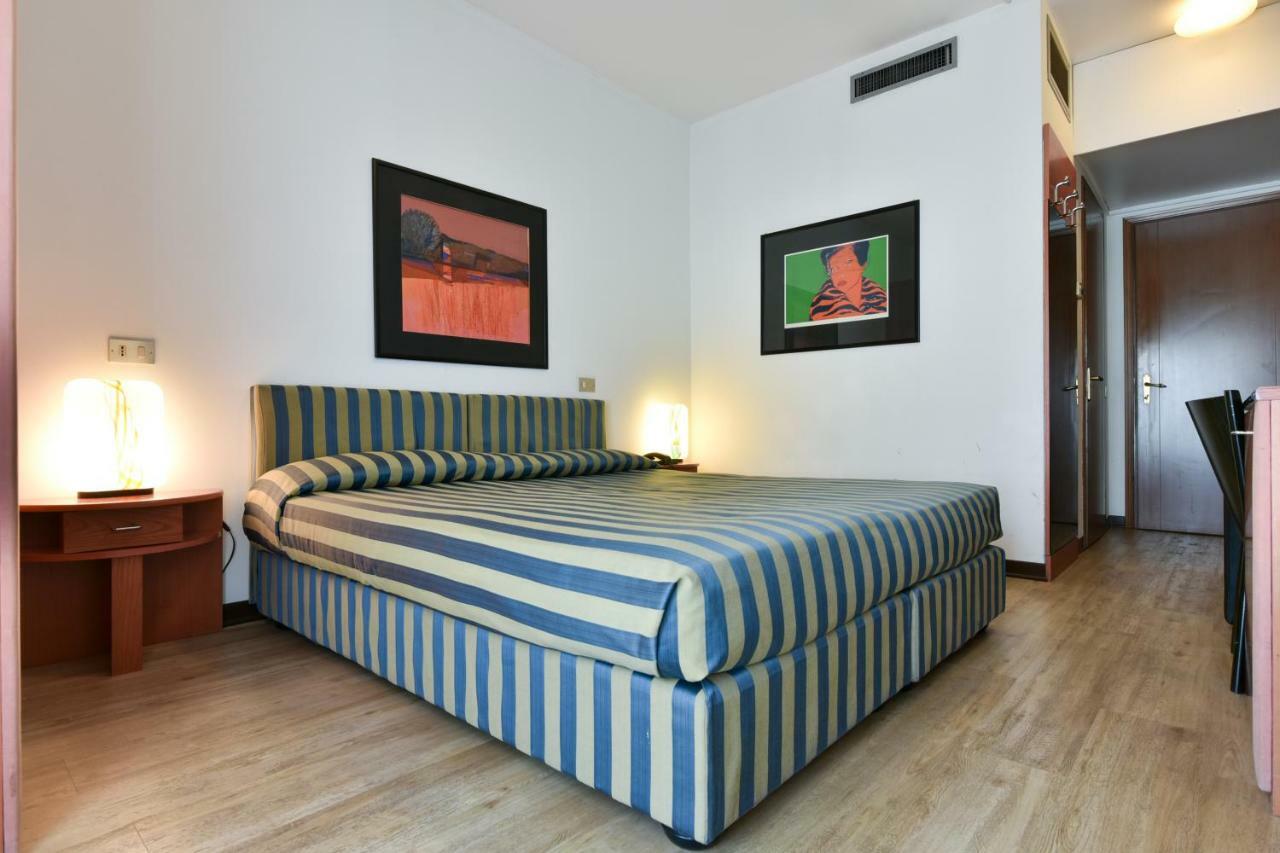 Gamma Hotel Marcon Phòng bức ảnh