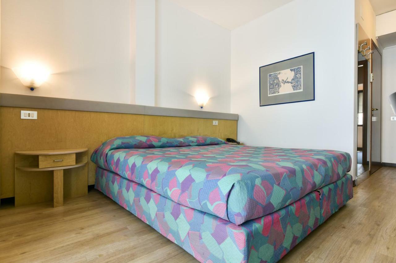 Gamma Hotel Marcon Phòng bức ảnh